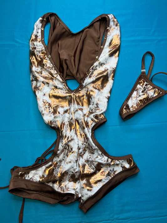 Premium One-Piece V-Neck Brown/White Stretch Fabric Outfit